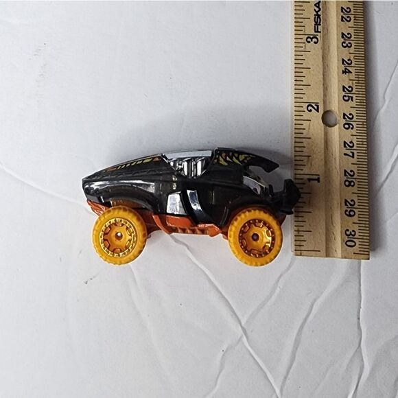 2017 STREET BEASTS Design BEAT ALL trans orange LOOSE Hot Wheels - Picture 5 of 5